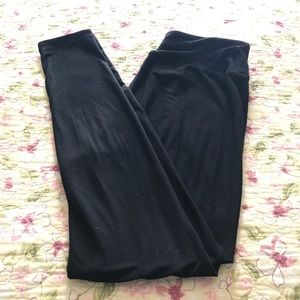 LulaRoe OS BLACK!!!!! LEGGING!!! UNICORN!!!! 🦄🖤