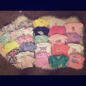 25 baby girl onesies size: NEWBORN