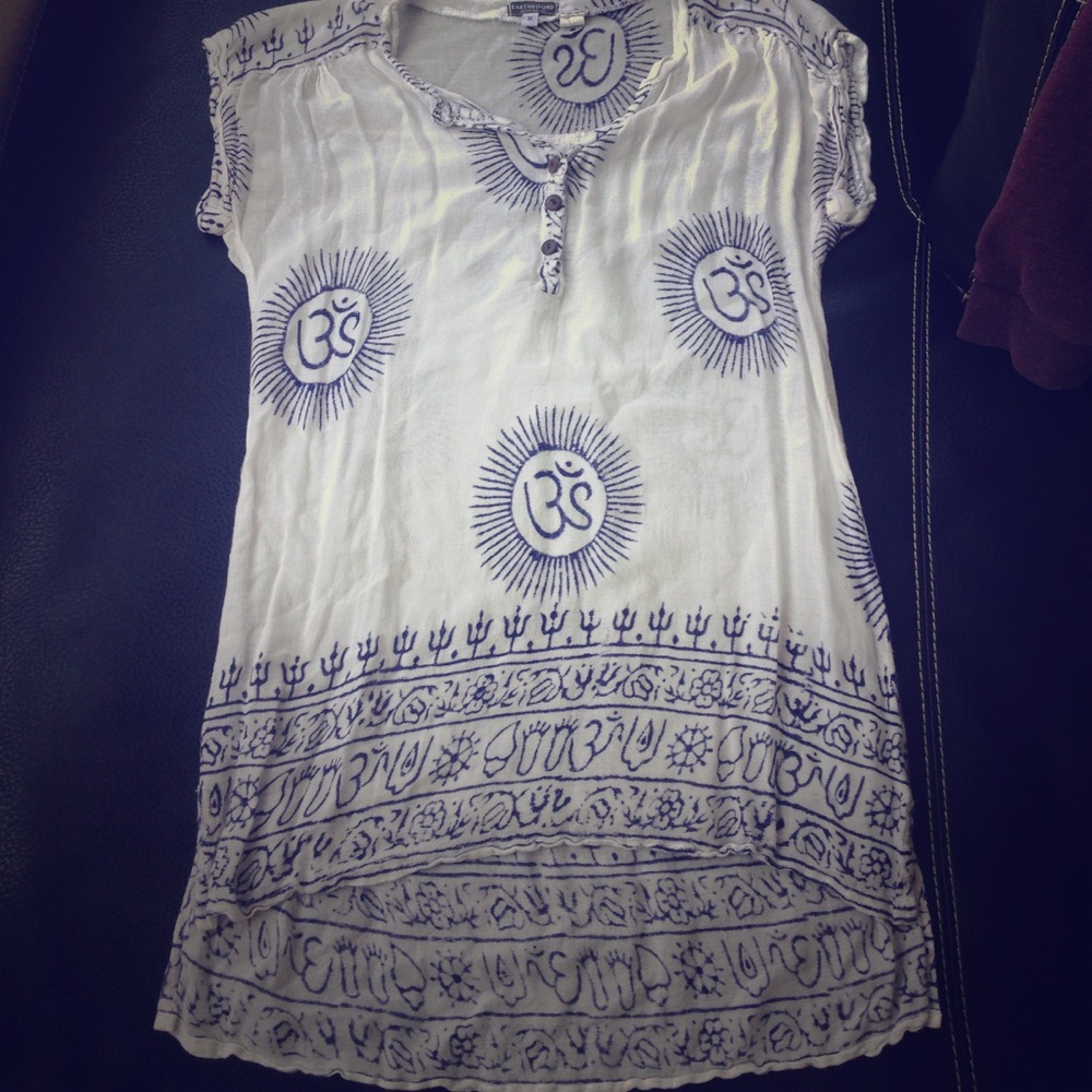 Earthbound Trading Co. Om Print Tunic, M