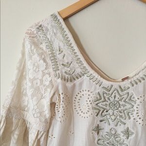 Cream and metallic beauty!