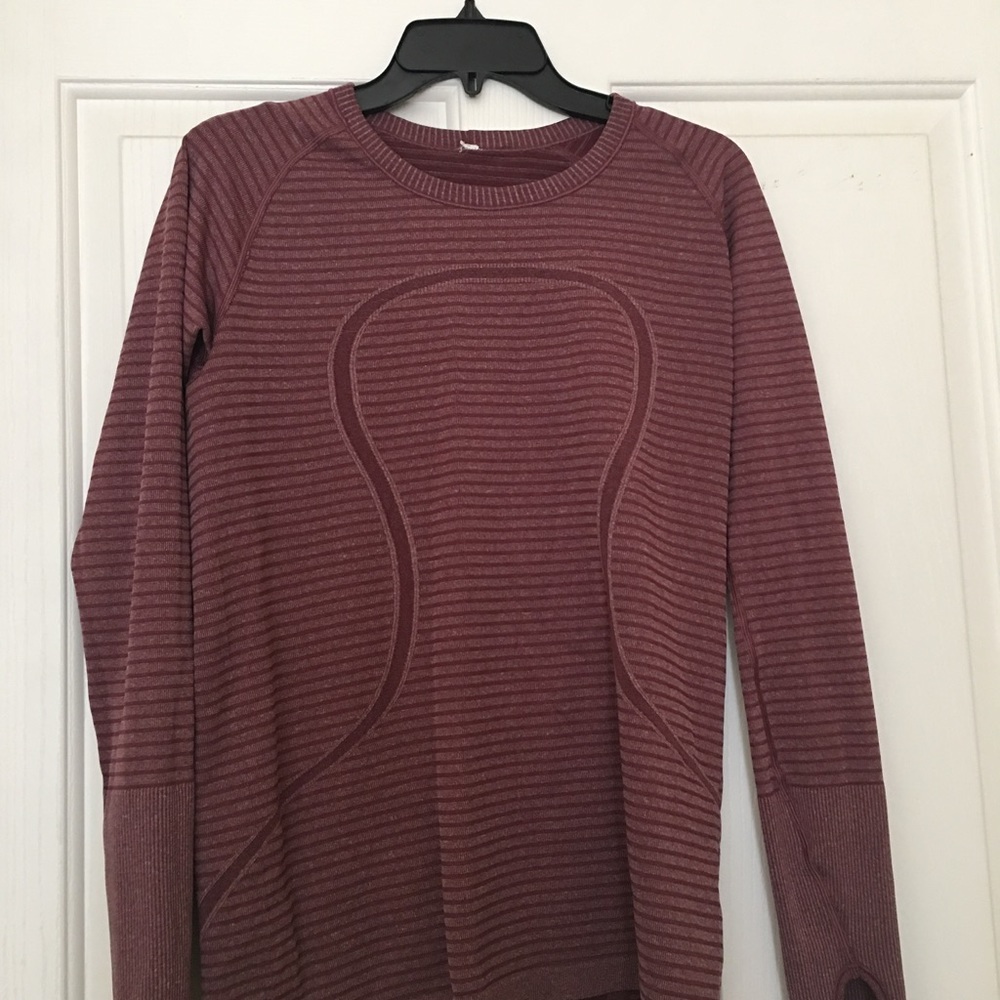 LuluLemon workout top