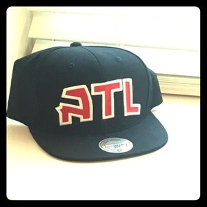 ATL Hawks Hat [never worn]