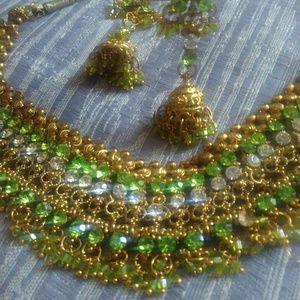 💚Indian green and white stone jhumki necklace set!