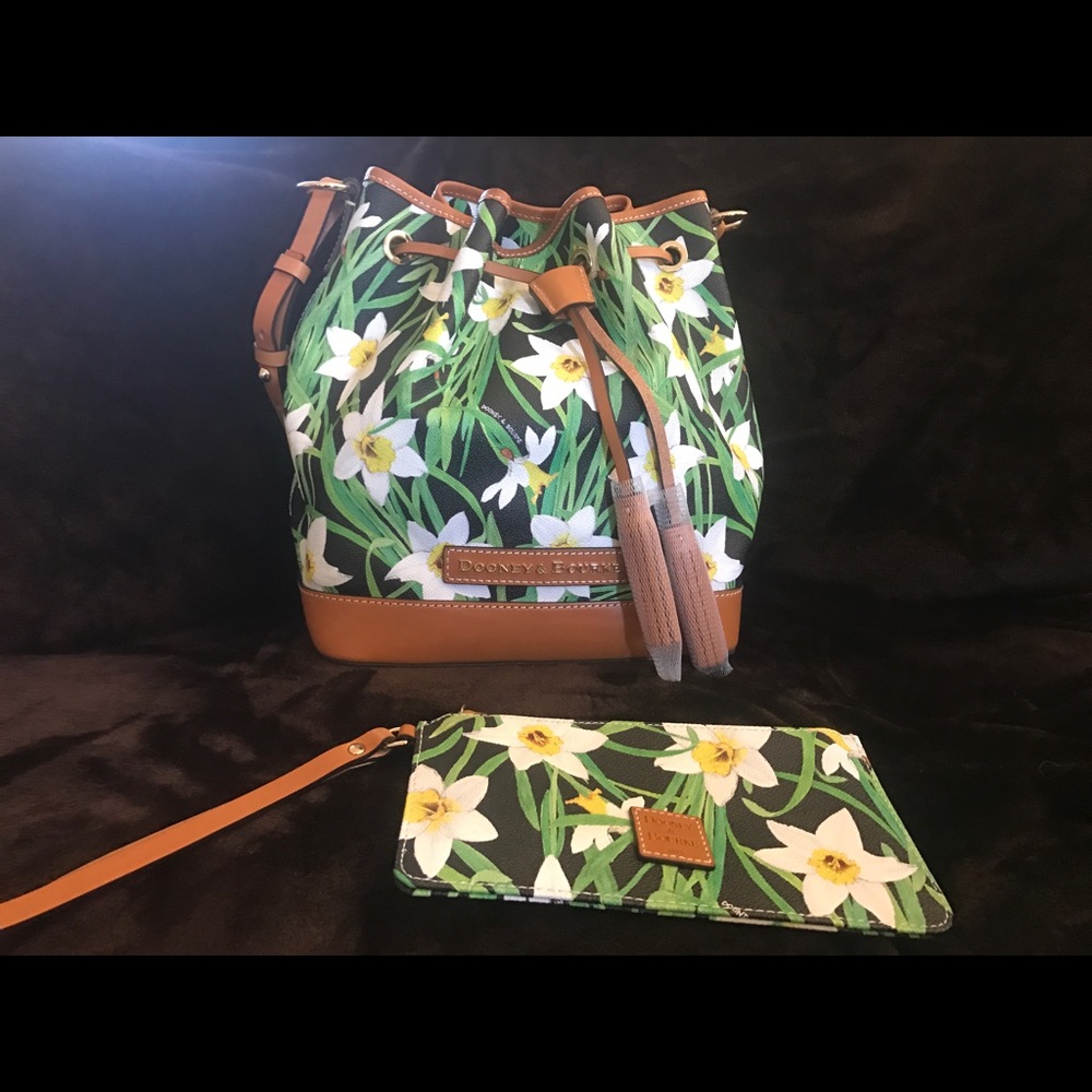Large daffodil bucket bag