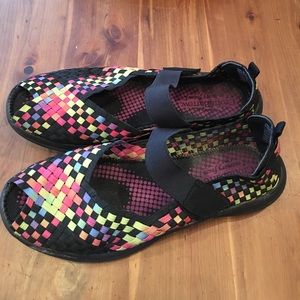 Multicolor slip on woven casual shoes size 8 1/2