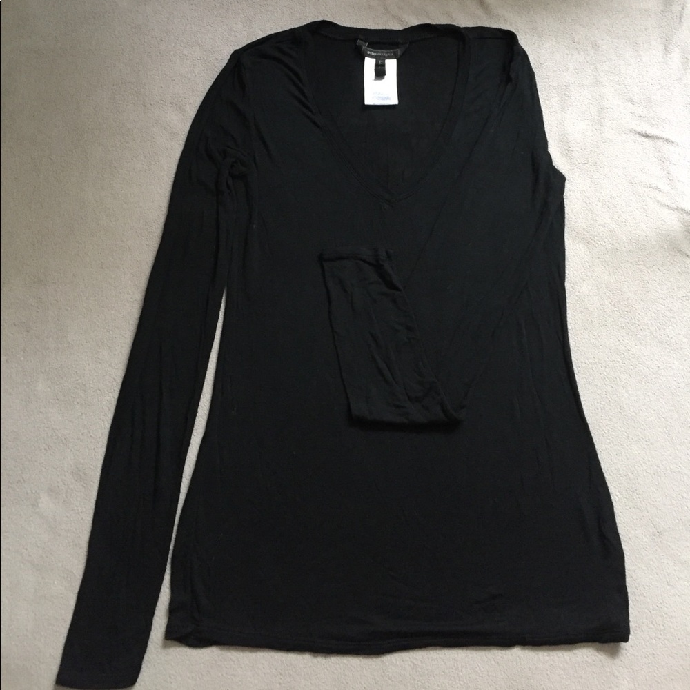 Long sleeve shirt/ BCBG