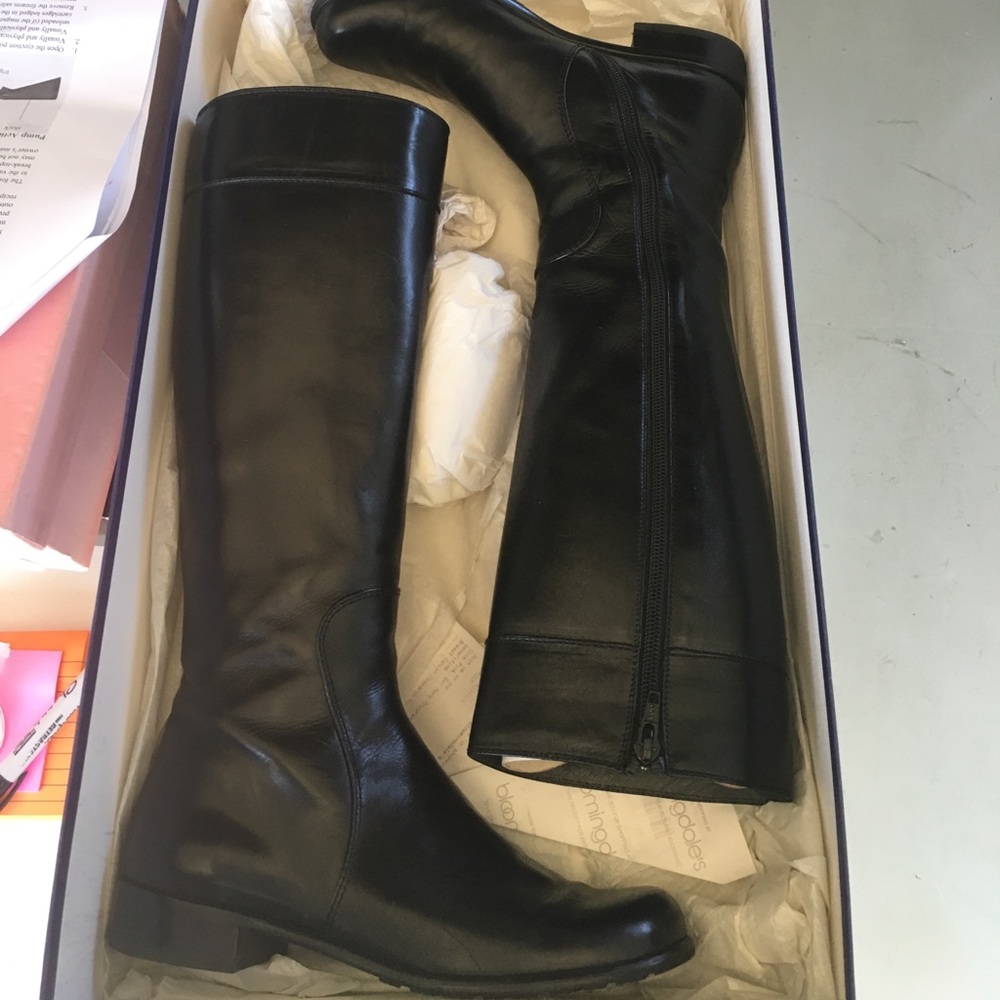Stuart weitzman black calf boots size 6