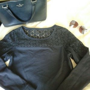 SALE🎉🎉 Cute crochet sweatshirt