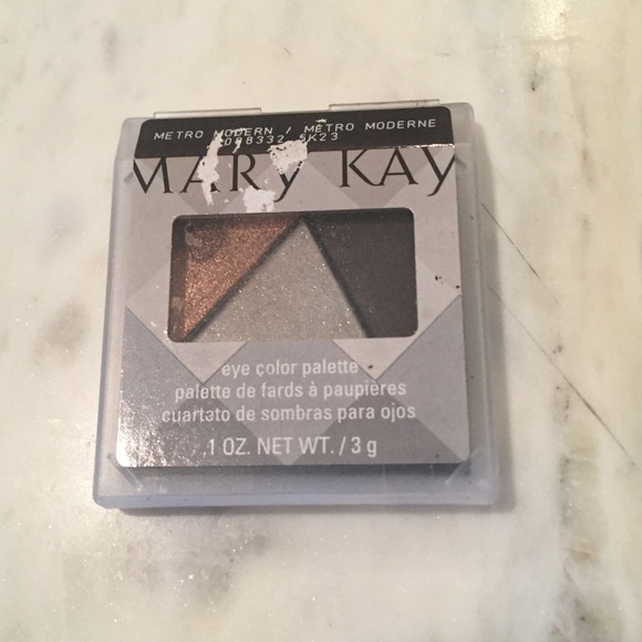 Mary Kay Other - Mary Kay Eyeshadow Palette