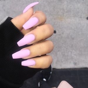 Meet your Posher, Alicia