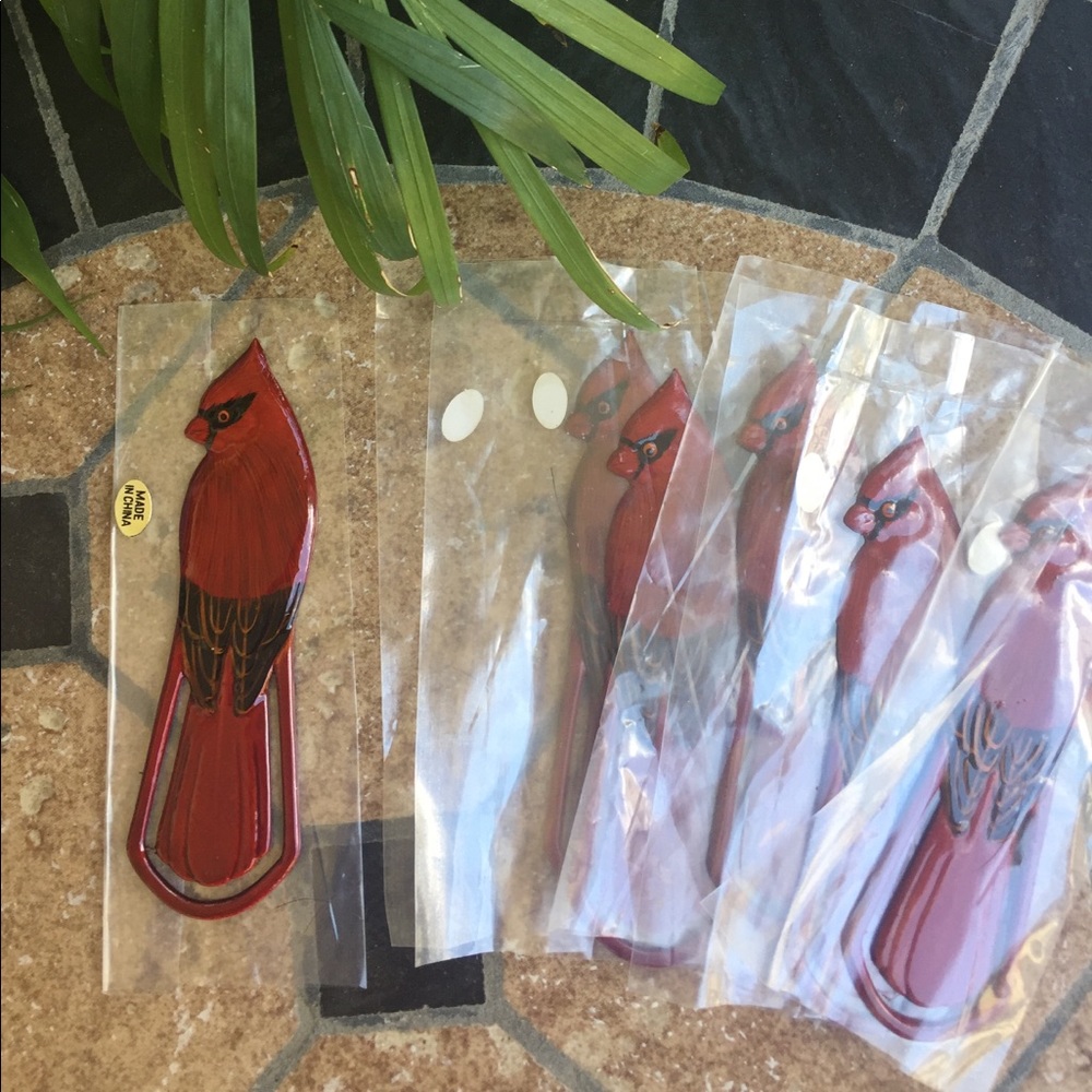 Six cardinal bookmarks
