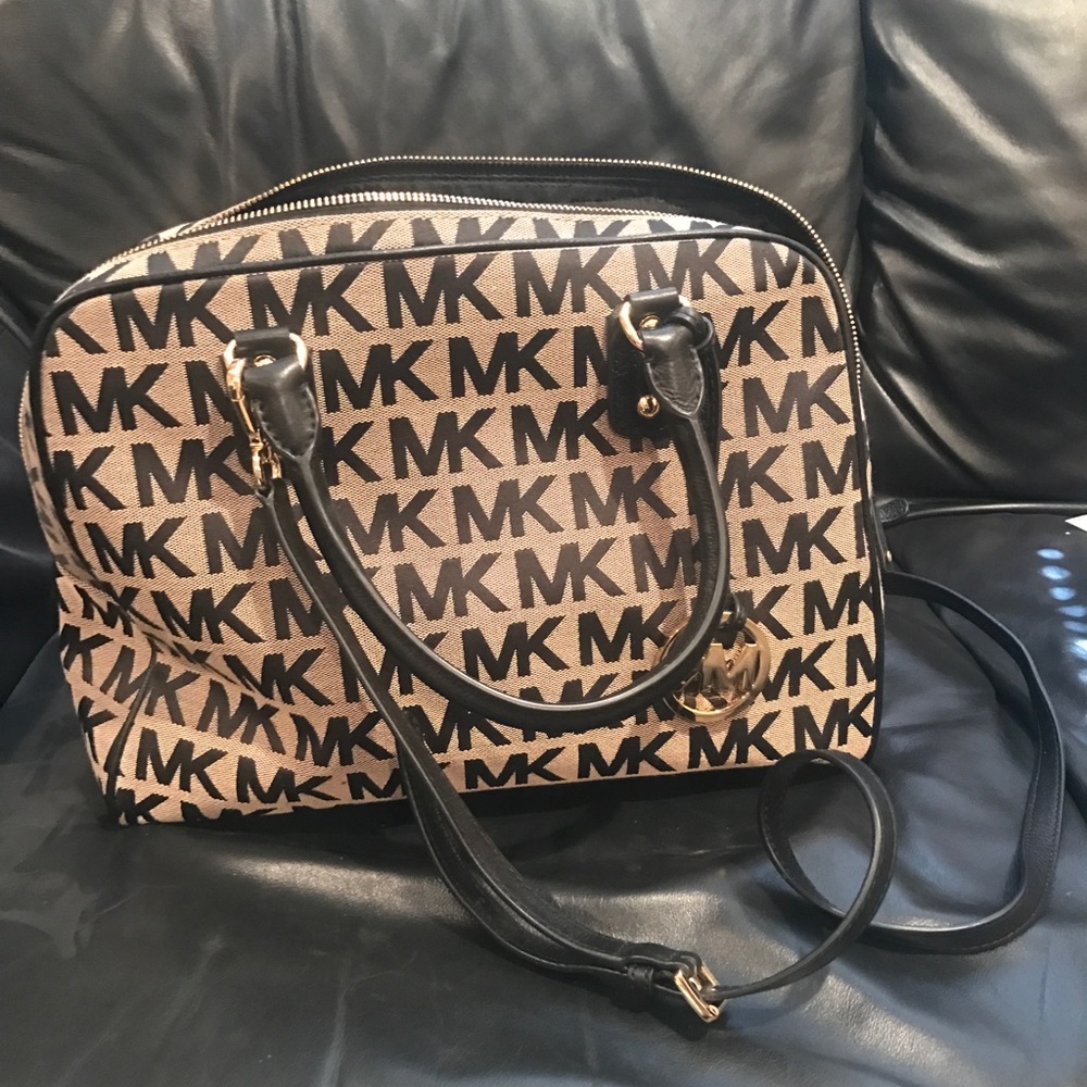 Michael Kors medium travel bag