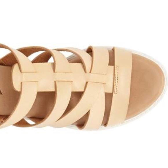 Tan Cutout Chunky Heel Gladiator Sandal - Picture 6 of 7