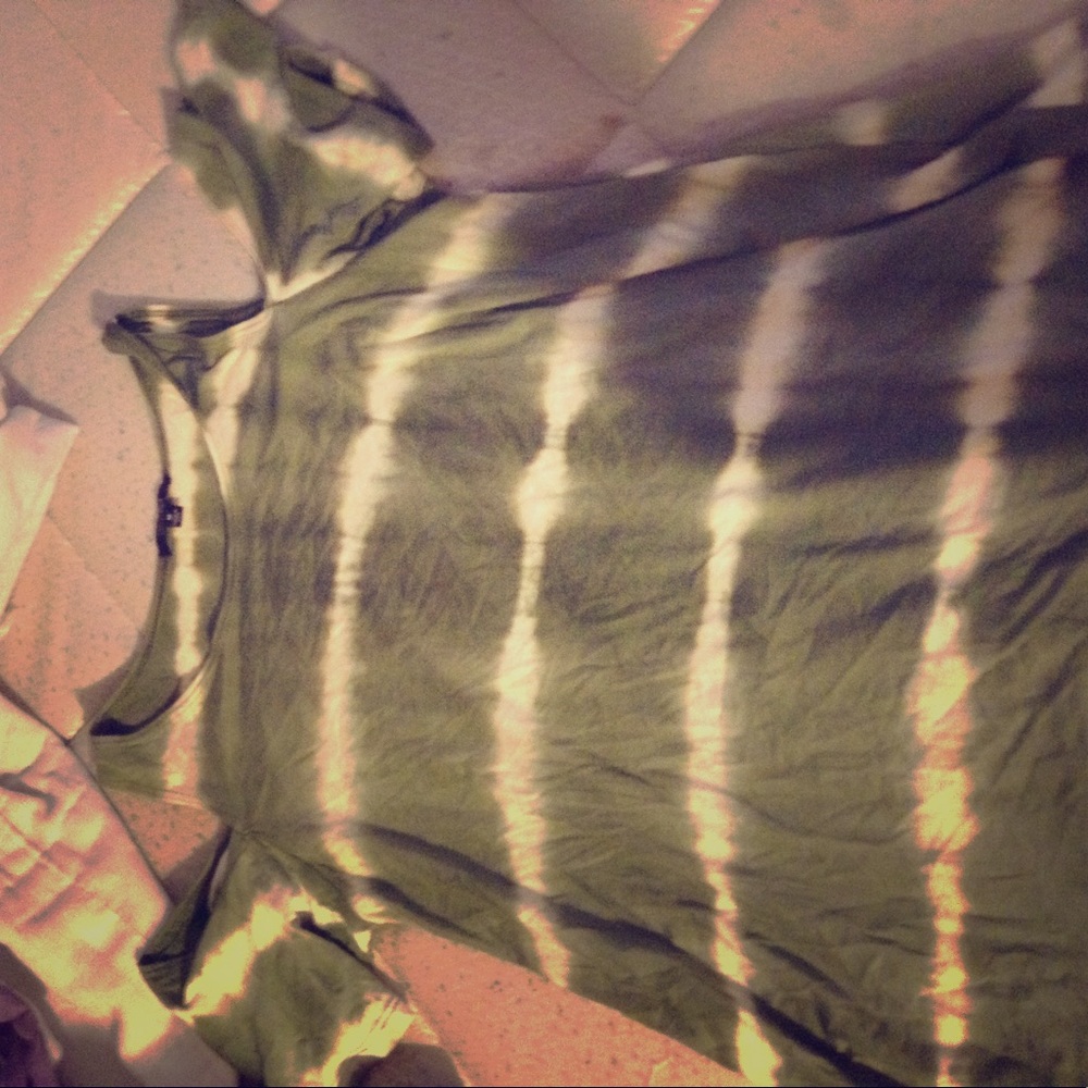 Green and white tie die soft cut shoulder