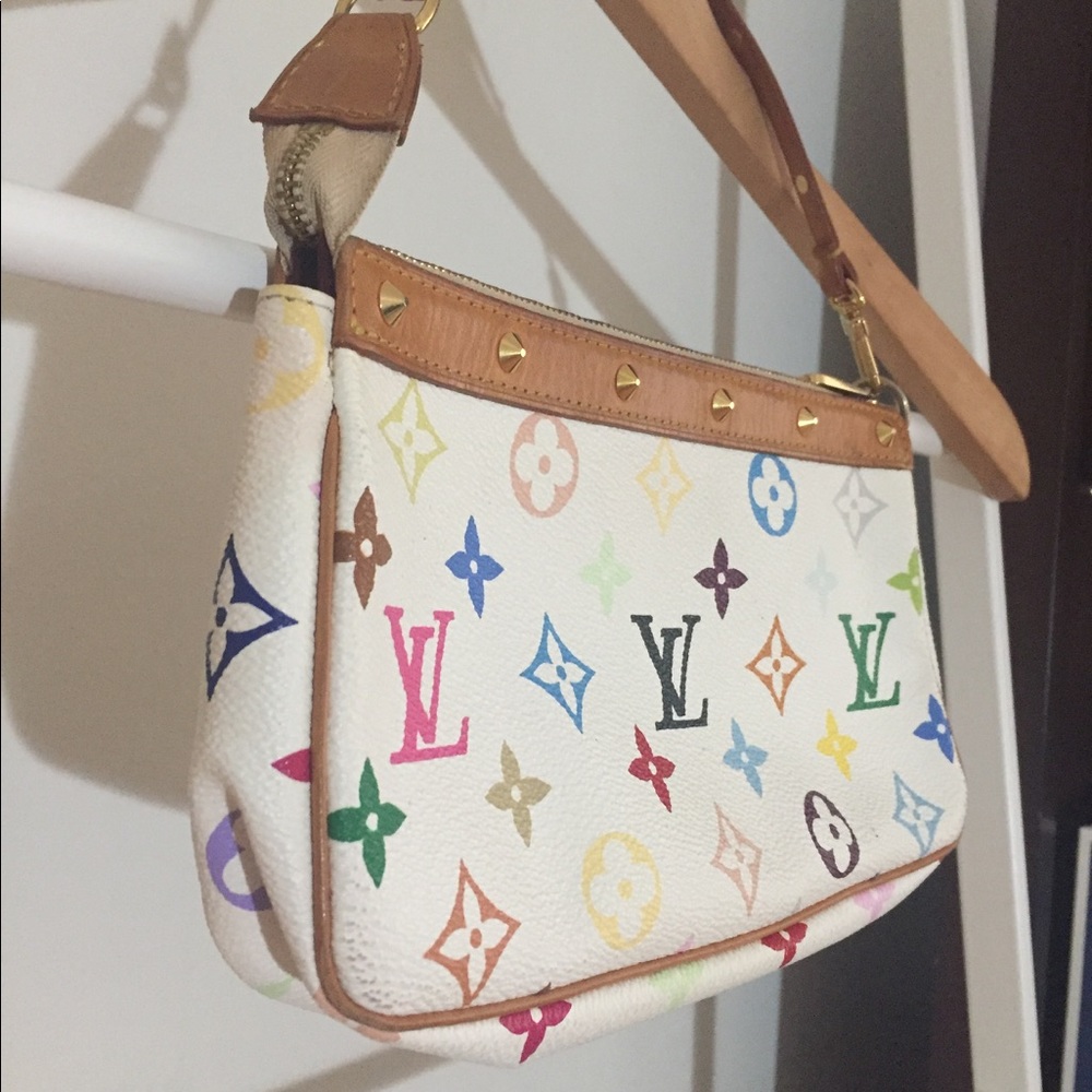 Near perfect condition Louis Vuitton!
