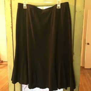 Cute flare skirt.