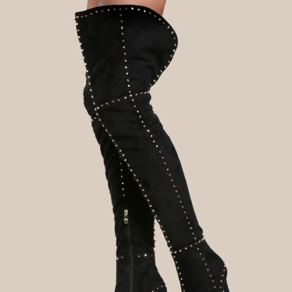 🔥PREORDER🔥Studded Thigh Highs - Picture 7 of 8
