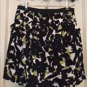 Lily White short skirt- size large