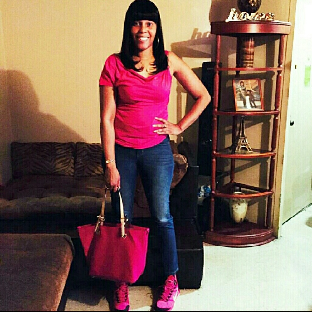 Micheal kors signature handbag