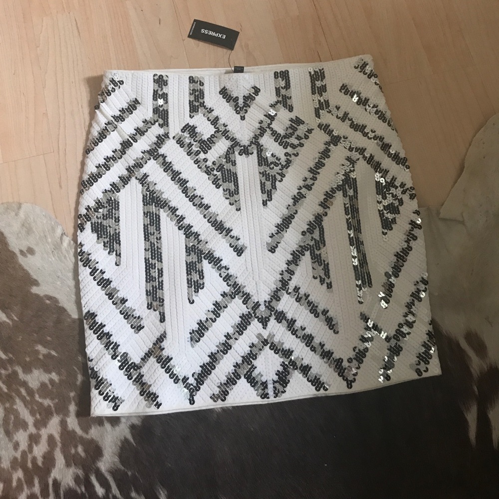 BNWT Express Sequin Skirt Size S