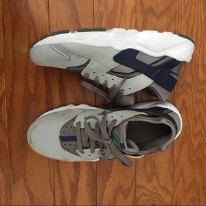 Nike huarache grey and blue