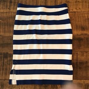 Cotton Knee-length Skirt