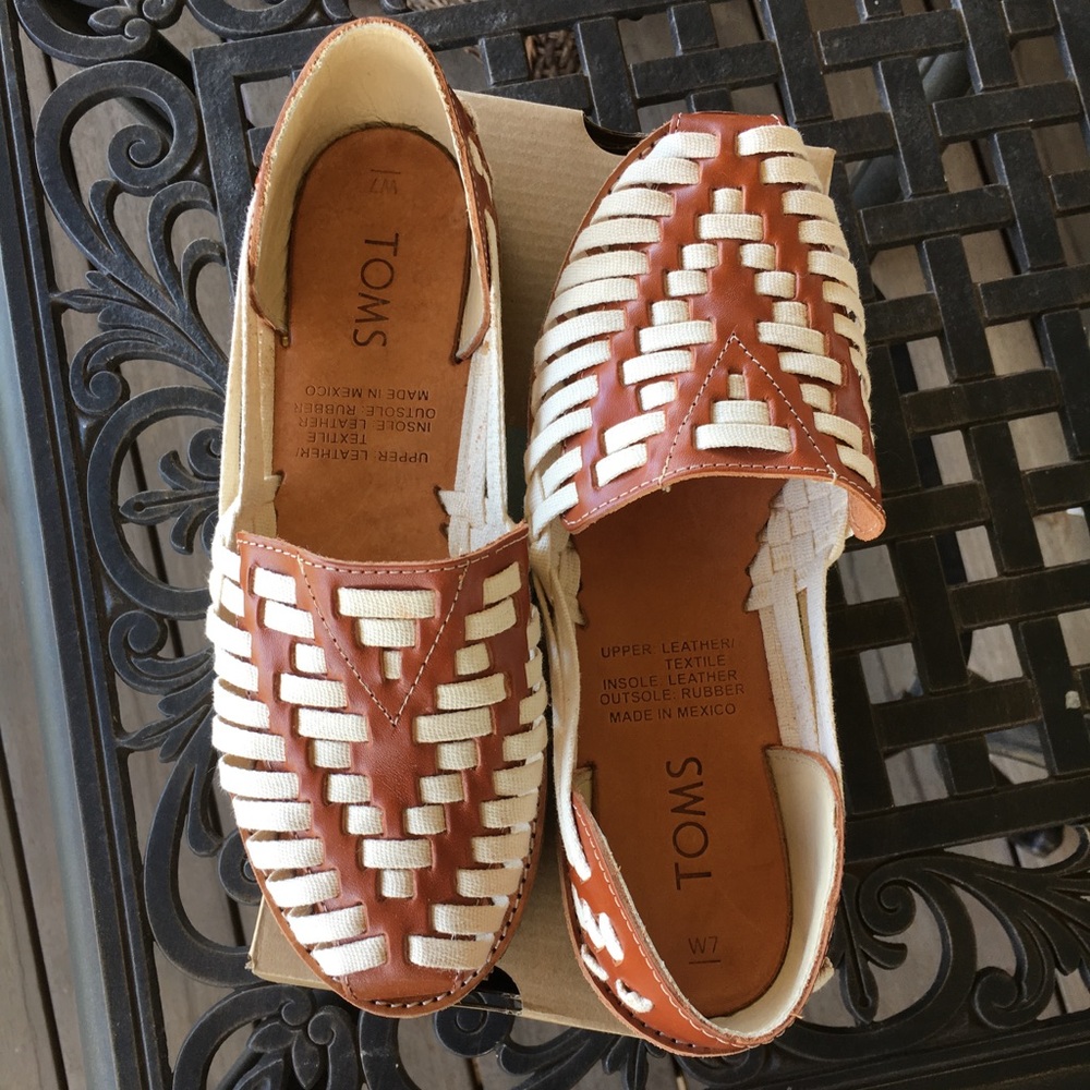 Toms huarache white/cognac USED ONCE sz 7