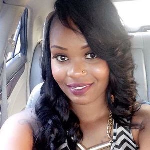 Meet your Posher, Monique