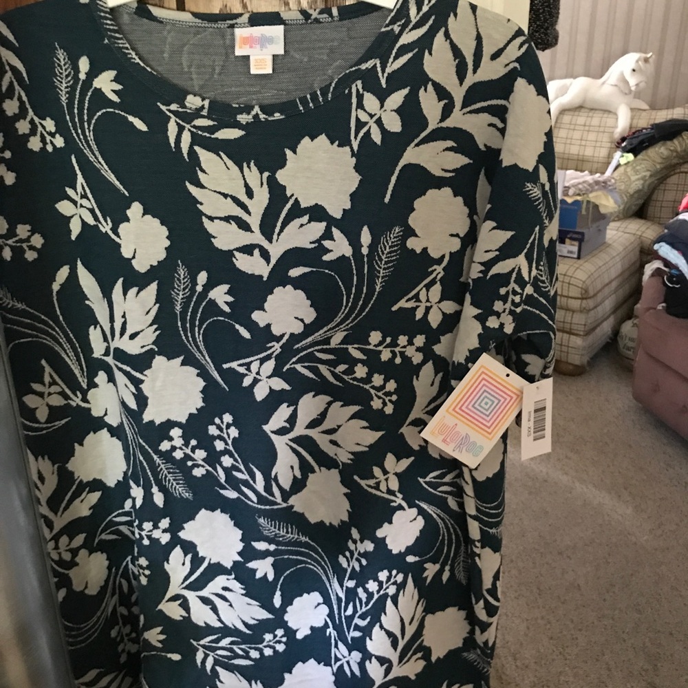 Brand New Lularoe Irma! XXS