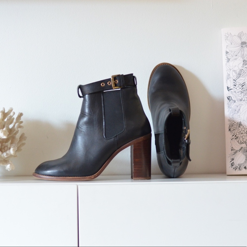 KG Kurt Geiger Black Leather Ankle Boot