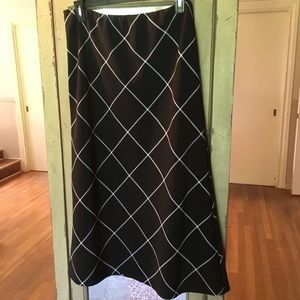 Very pretty black and white long skirt.