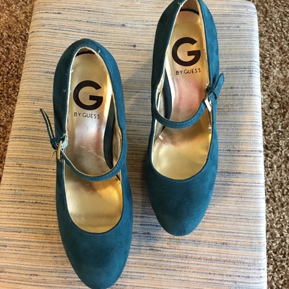 G by Guess platform heels! - Picture 2 of 3