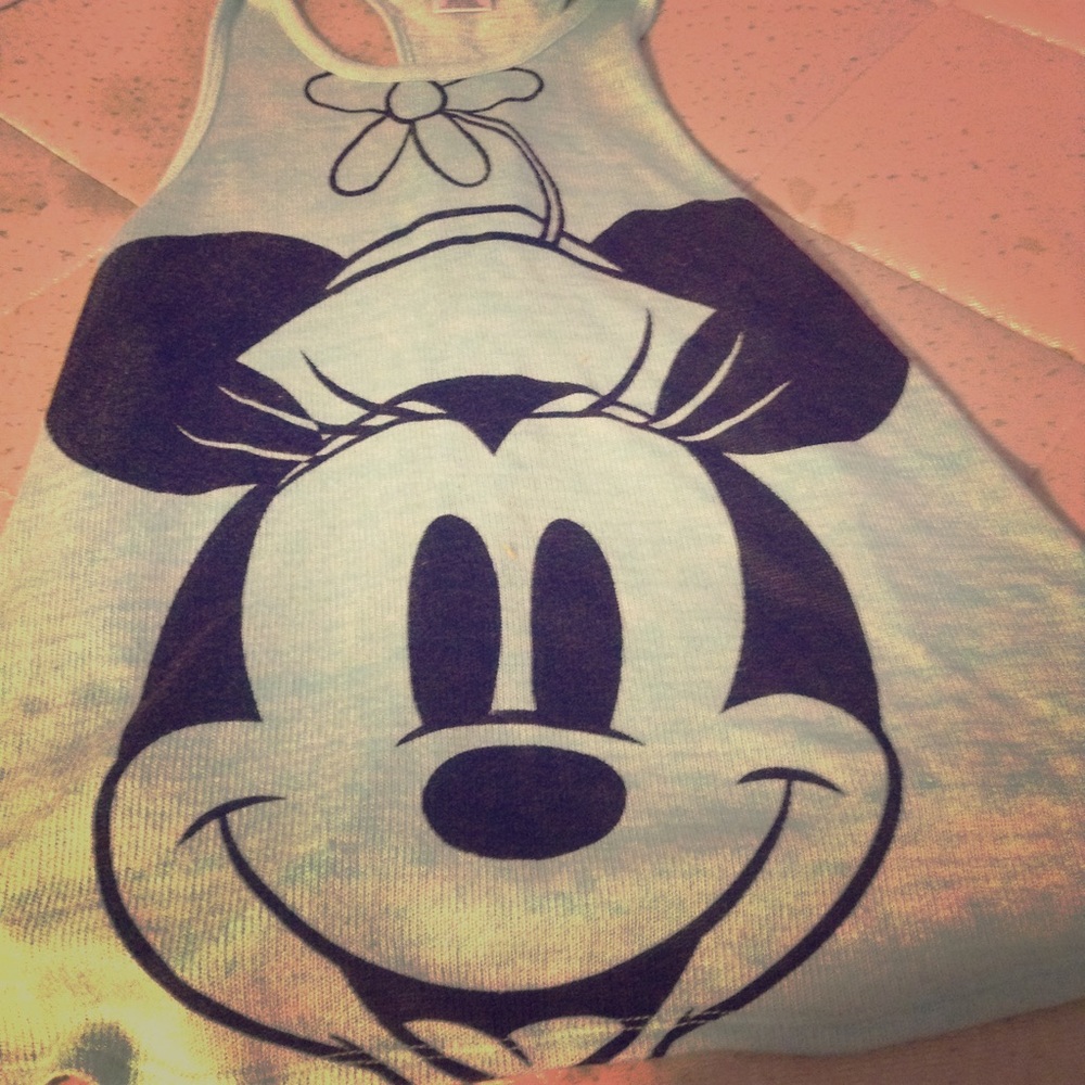 Minnie Mouse Disney shirt