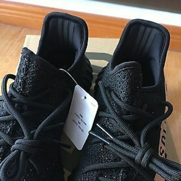 Adidas Yeezy 350 Boost V2 "Black/Copper - Picture 3 of 8
