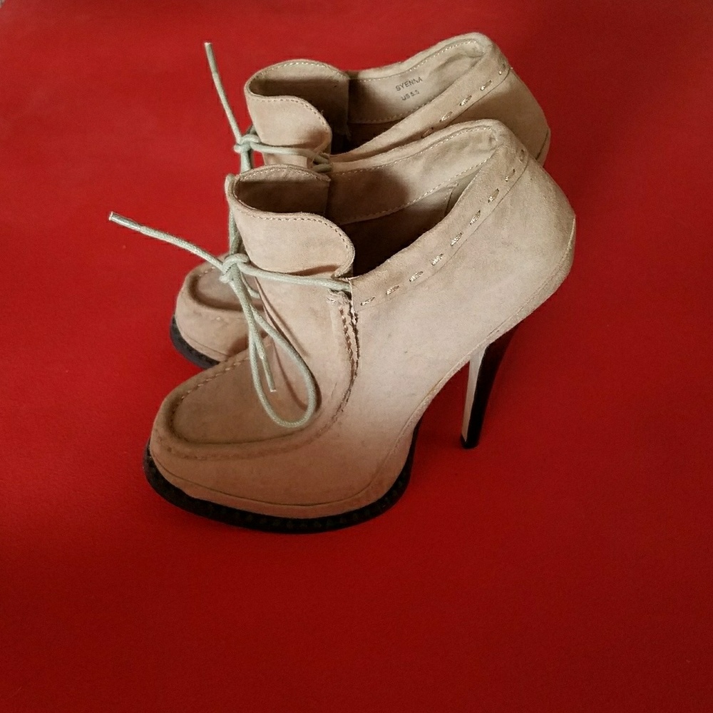 New cream high heels