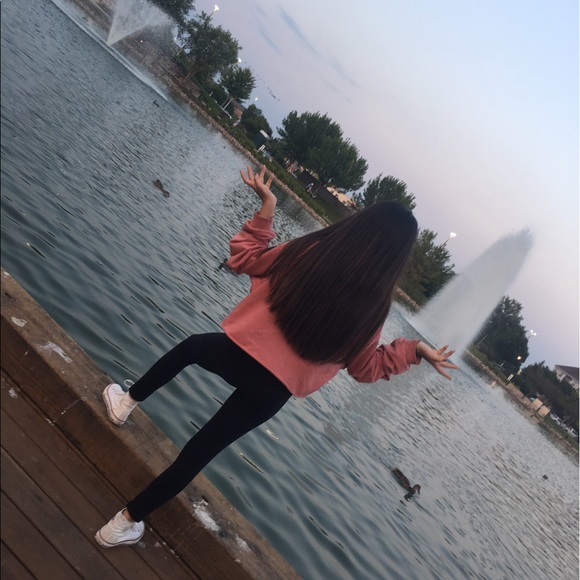 Meet your Posher, Briana - Picture 1 of 1