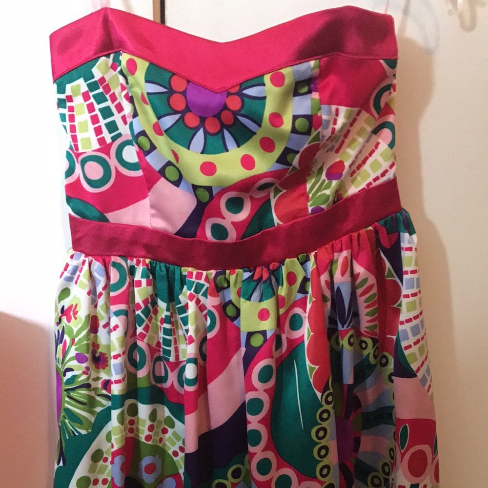 Strapless dress