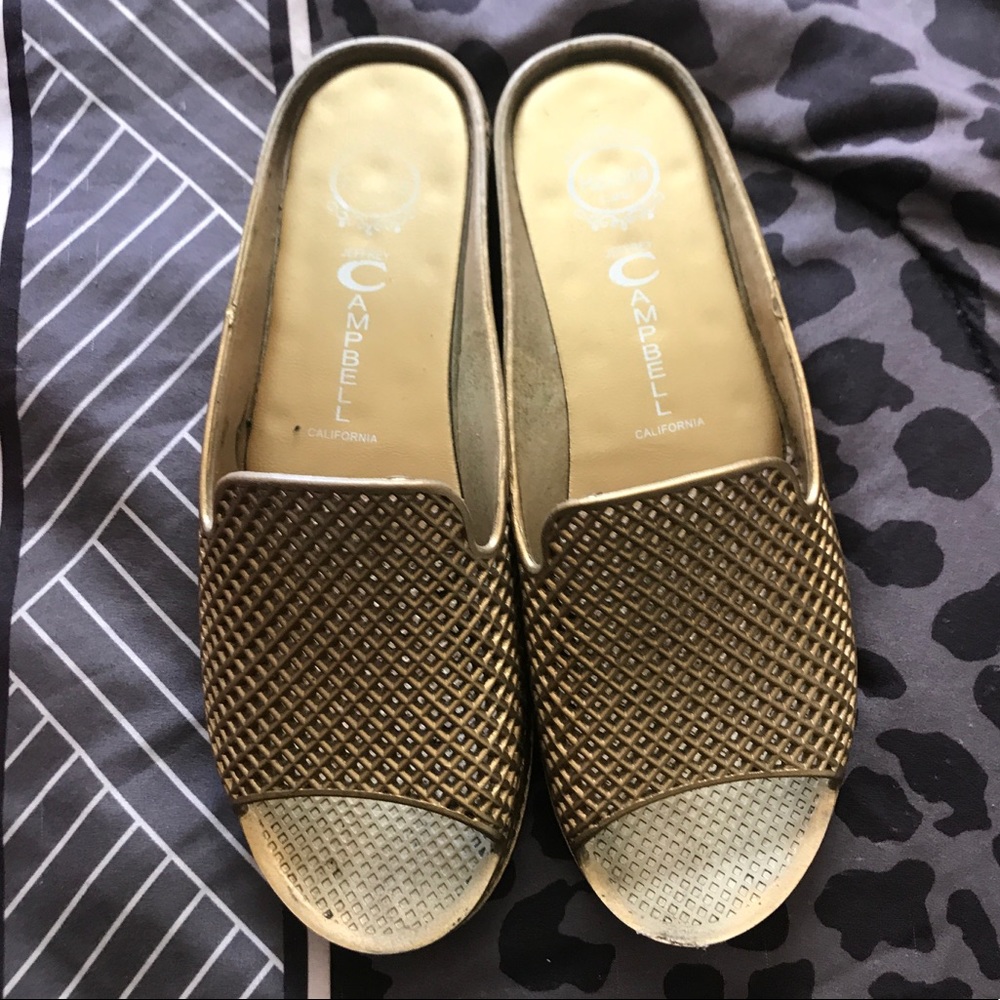 SLIDES