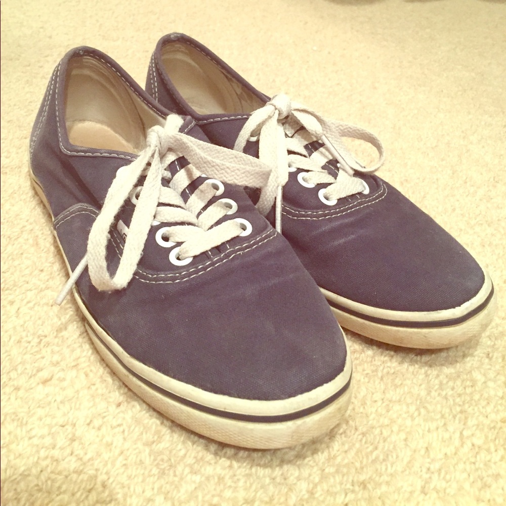 Navy vans