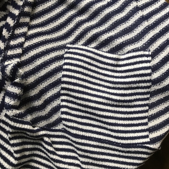 Knit Hooded Sweater NWT - Picture 2 of 3