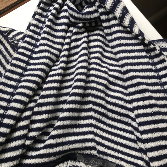 Knit Hooded Sweater NWT - Picture 3 of 3