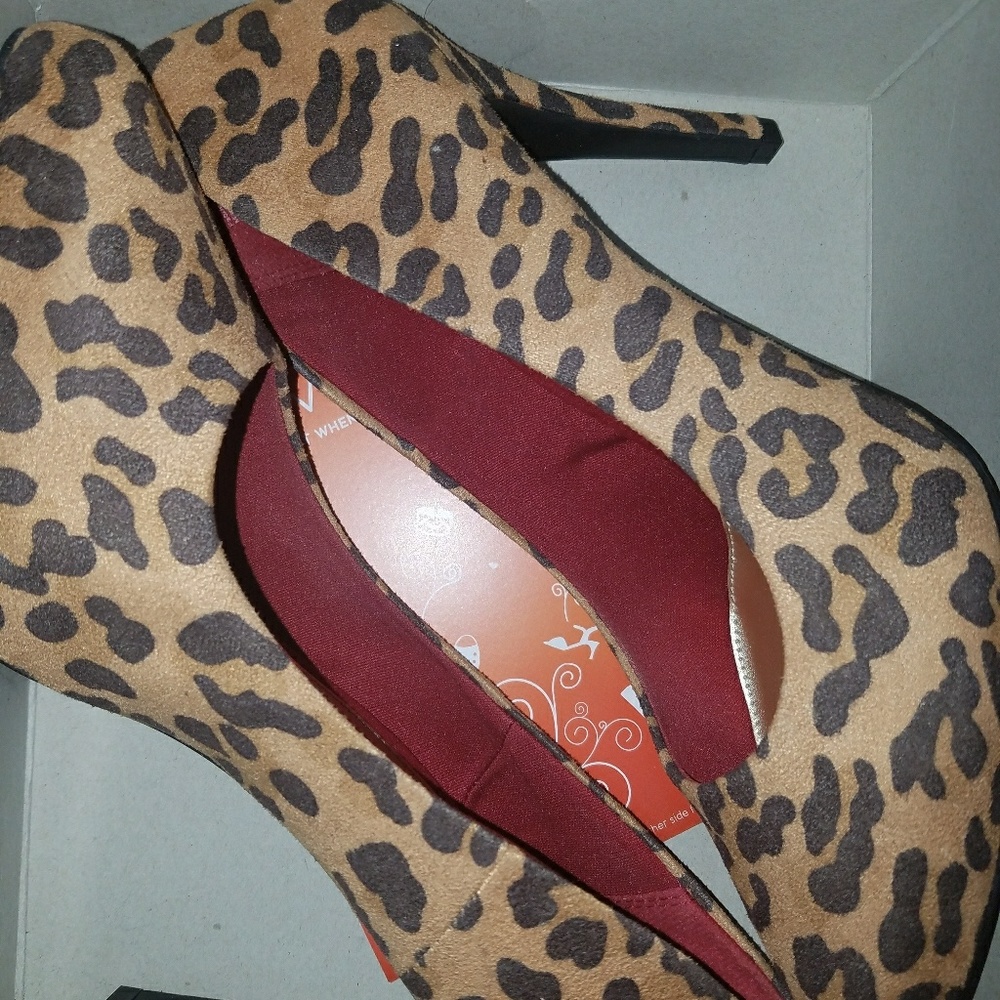 Leopard shoes