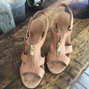 Adrienne Vittadini Heel