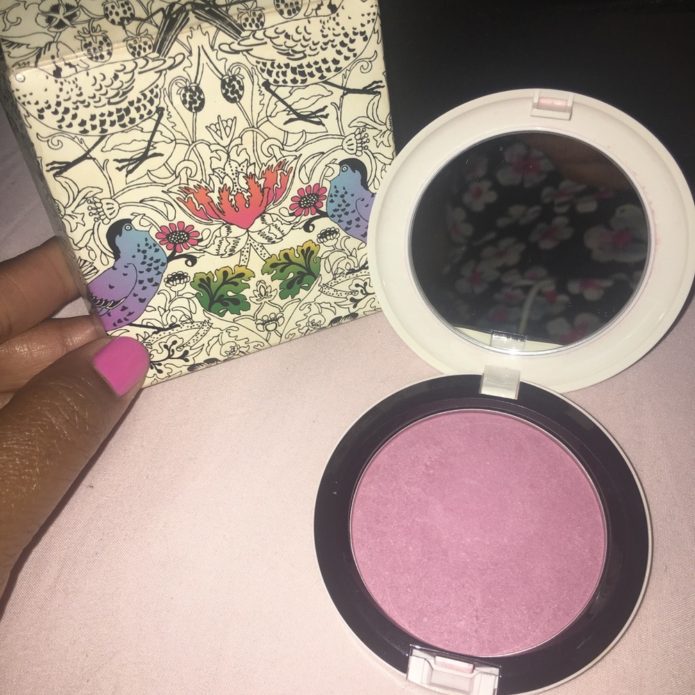 MAC LE BEAUTY POWDER IN SUMMER ROSE
