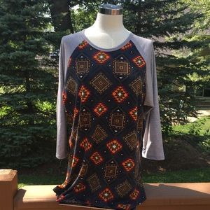 LuLaroe Randy navy with light gray heather sleeves