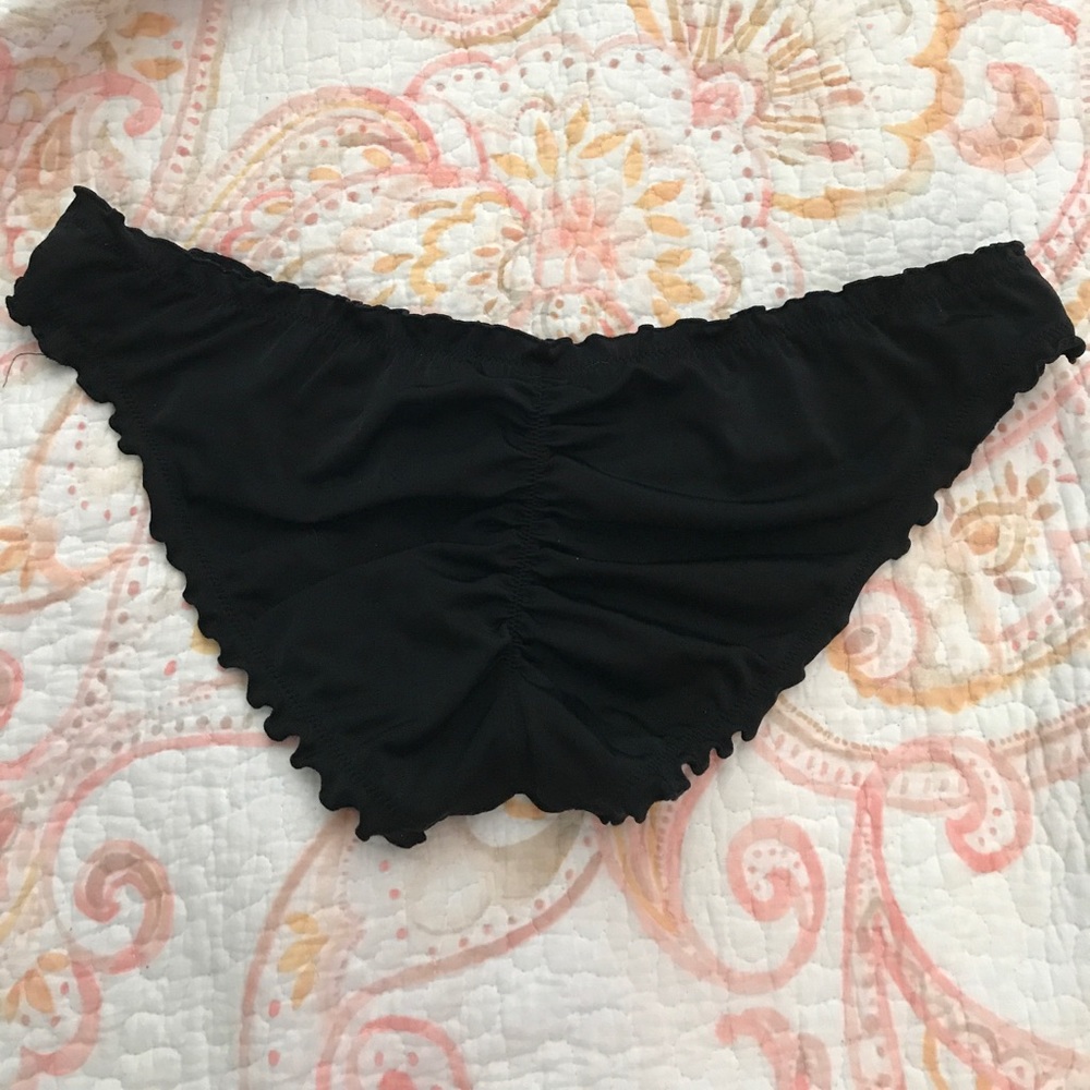 SOLD Victoria's Secret Ruffle Cinched Bottoms