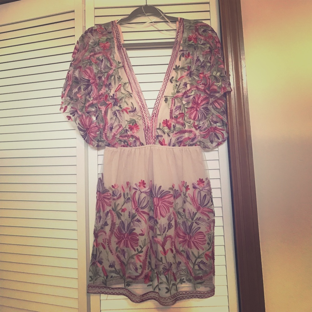 BNWOT LuLu's Mini Dress Sz M