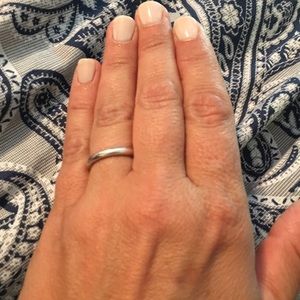 Pandora quietly spoken stackable ring