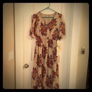 Eyeshadow size small midi dress