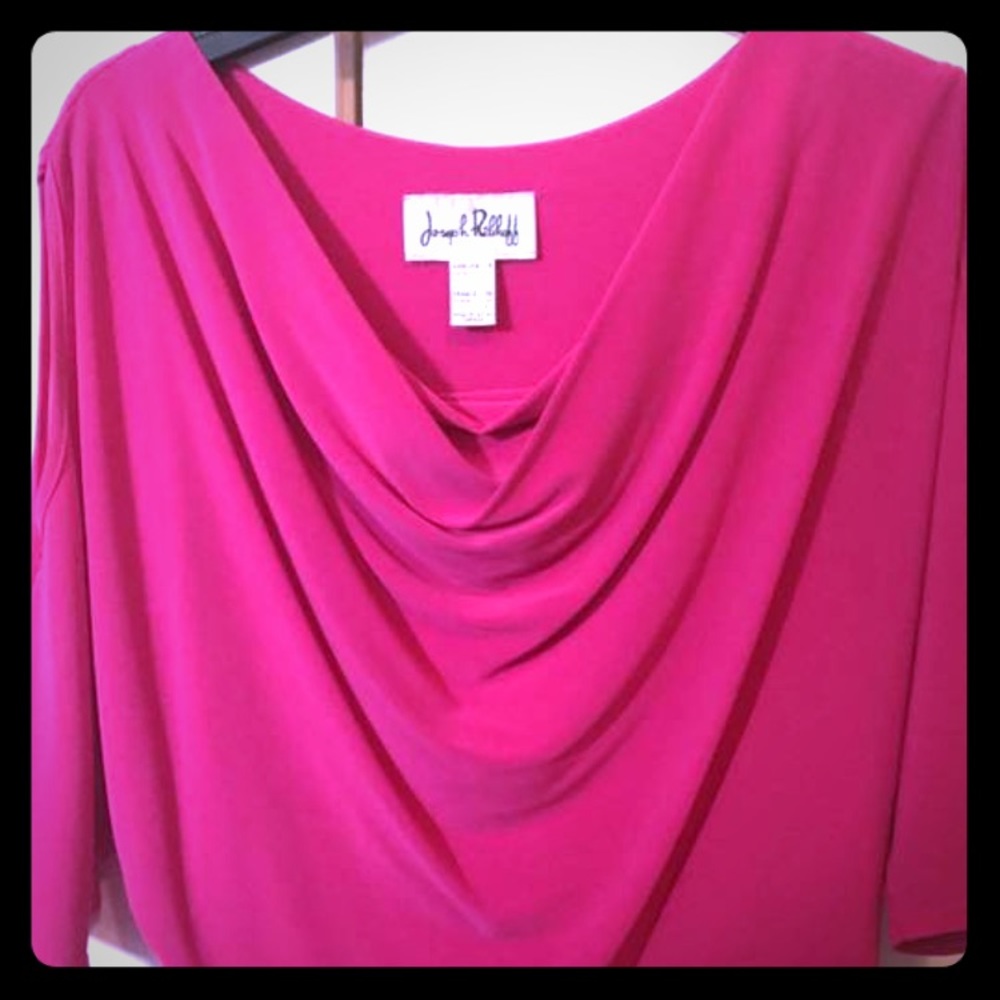 Open shoulder top